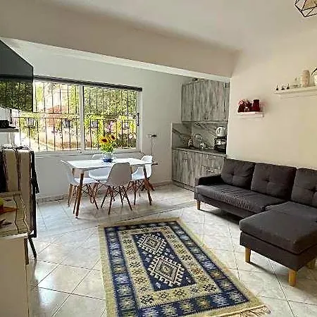 Traveller's 3* Gjirokaster
